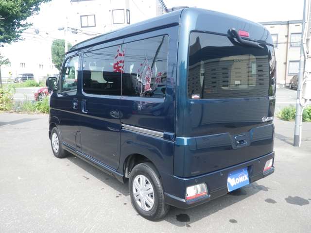 Daihatsu Atrai 7
