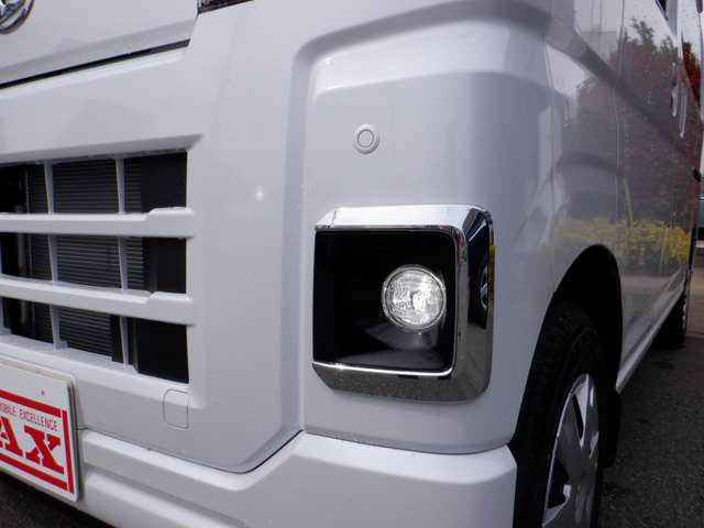 Daihatsu Hijet Cargo 12