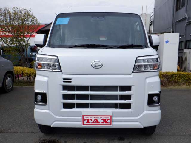 Daihatsu Hijet Cargo 6