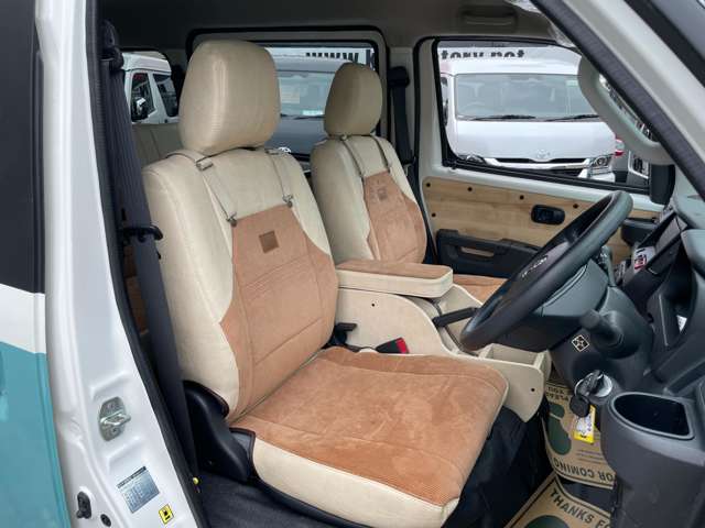 Toyota Town Ace Van 7