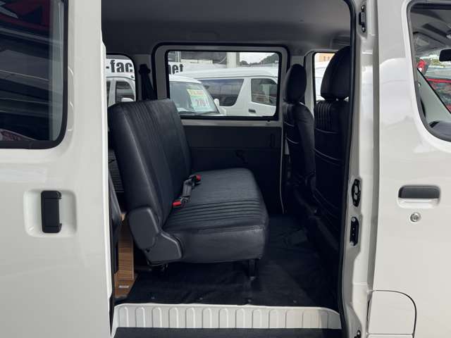 Toyota Town Ace Van 7