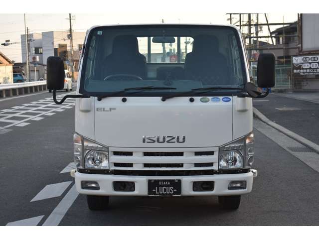 Isuzu Elf 7