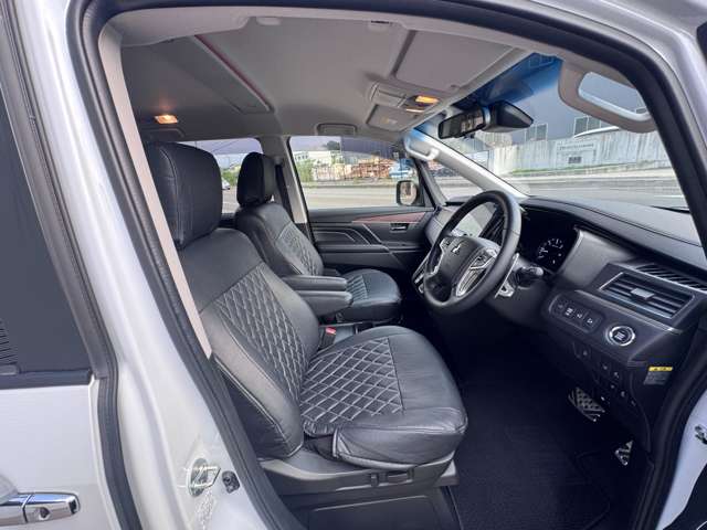 Mitsubishi Delica D:5 2