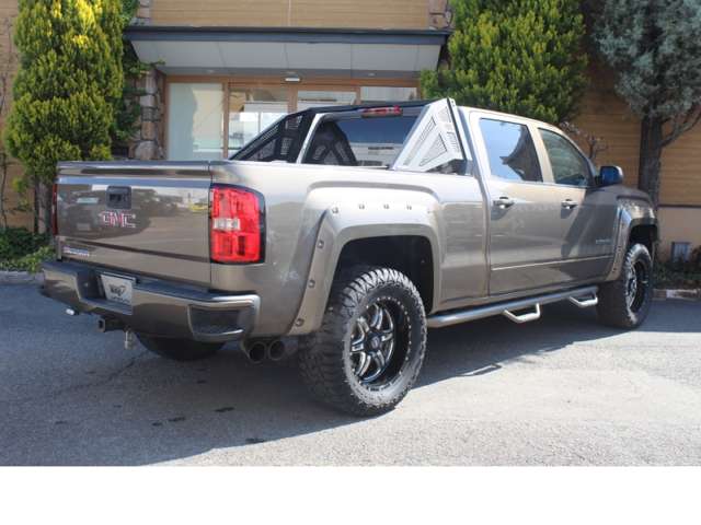 GMC Sierra 2