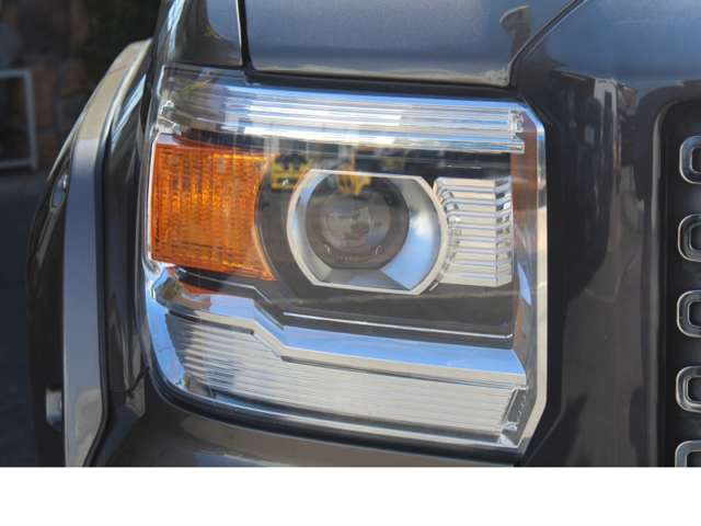 GMC Sierra 7