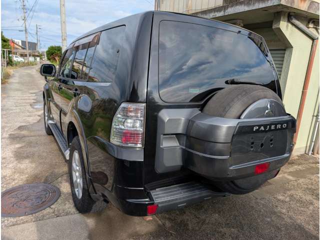 Mitsubishi Pajero 4