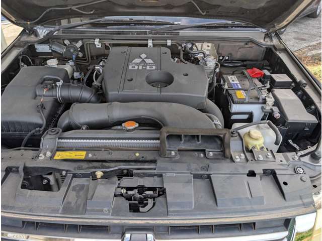 Mitsubishi Pajero 10