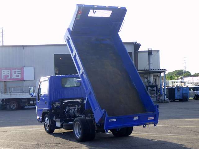 Isuzu Elf 9