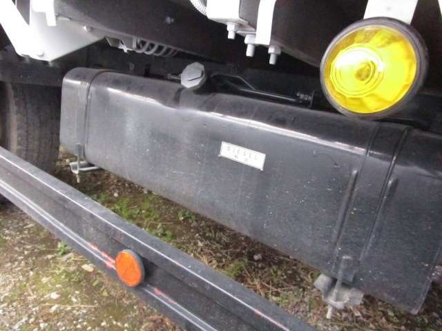 Mitsubishi Fuso Canter 6