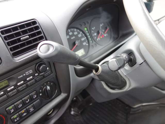 Mazda Bongo Truck 11