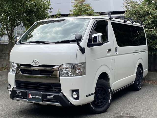 Toyota Hiace Van 6