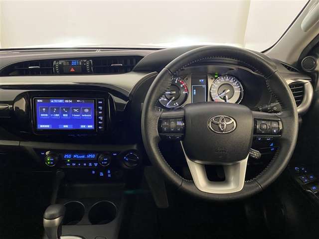 Toyota Hilux 12
