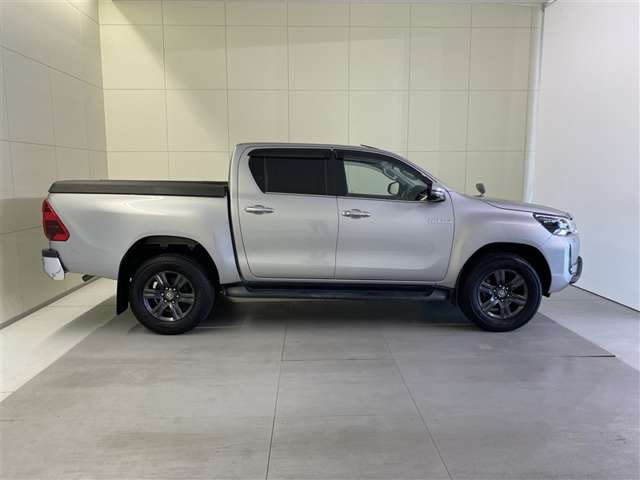 Toyota Hilux 6