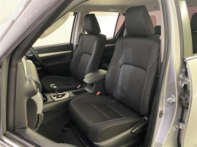 Toyota Hilux 9