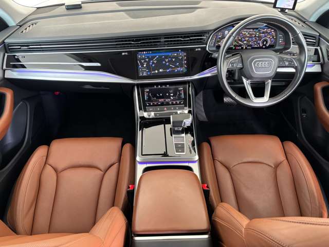 Audi Q8 3