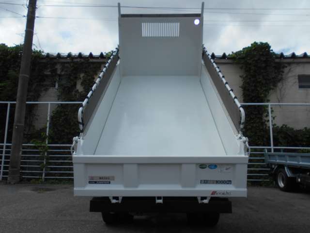 Mitsubishi Fuso Canter 10