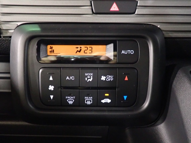 Honda N-VAN 11