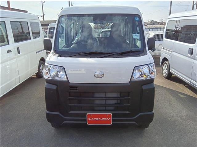 Daihatsu Hijet Cargo 5
