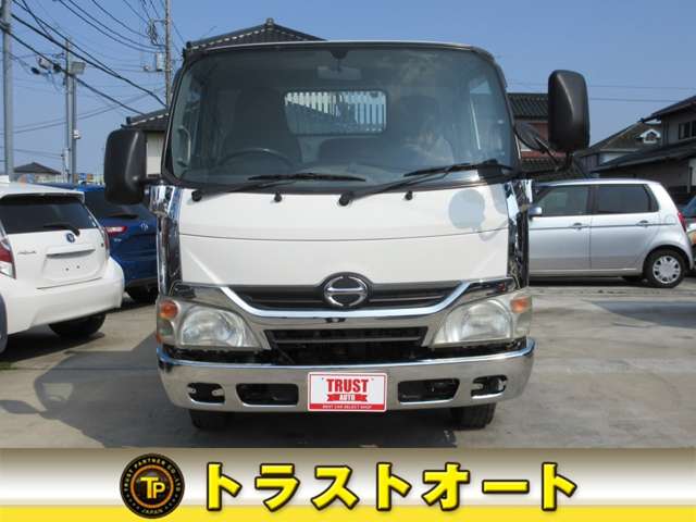 Hino Dutro 10