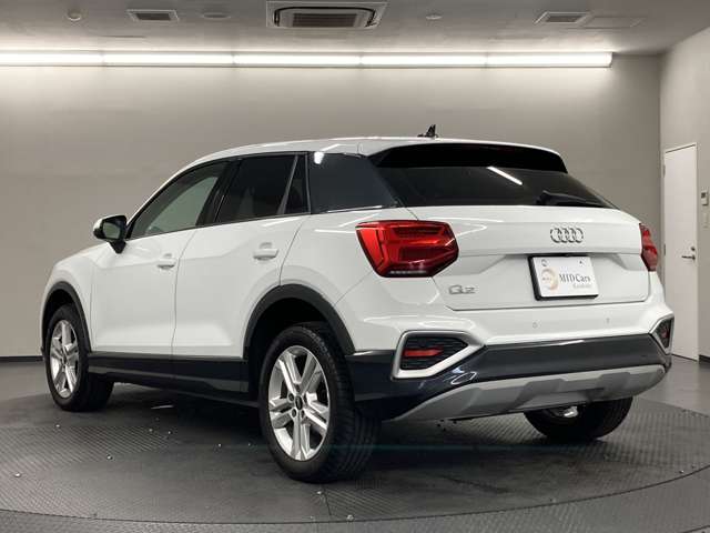Audi Q2 12