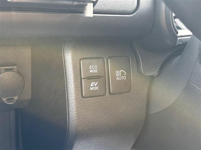 Toyota Probox Van 12