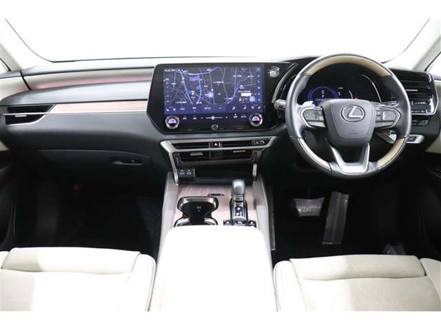 Lexus RX 9
