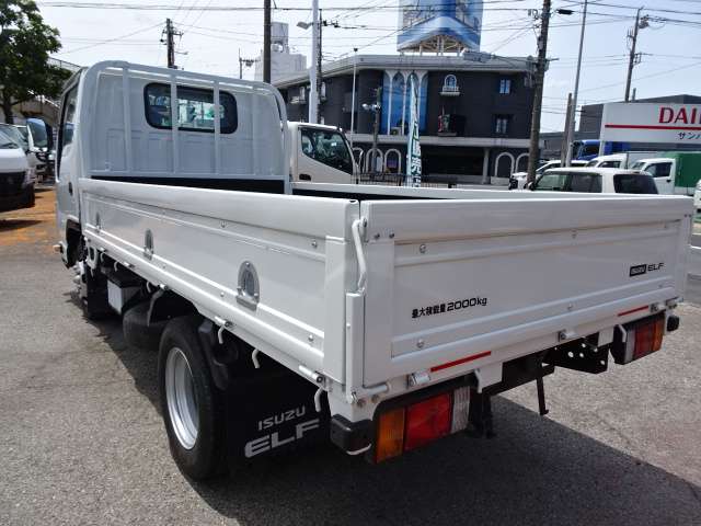 Isuzu Elf 11