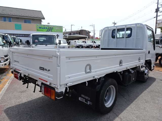Isuzu Elf 10