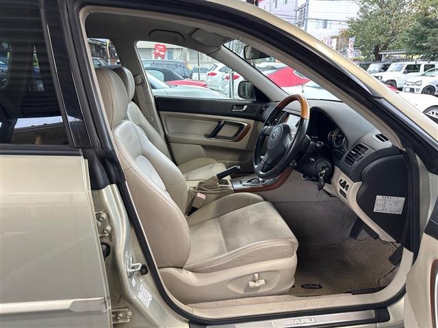 Subaru Legacy Outback 7