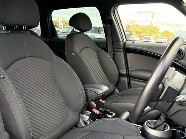 MINI Crossover 11