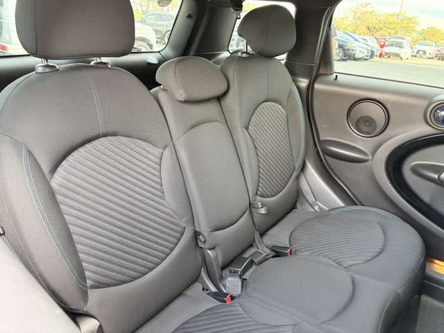 MINI Crossover 12