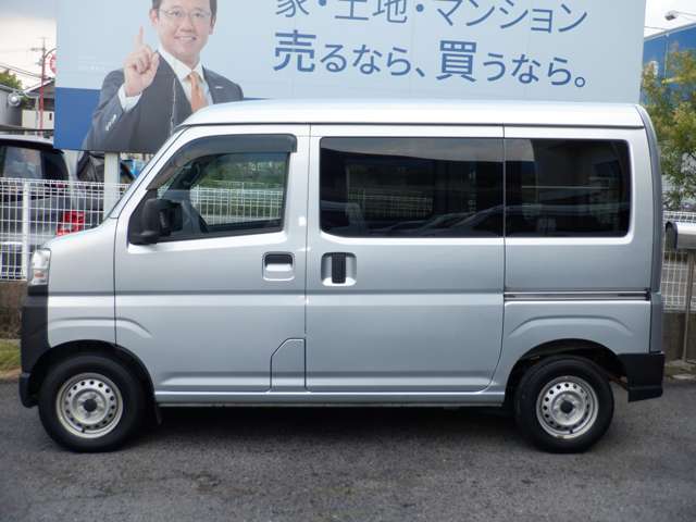 Daihatsu Hijet Cargo 5