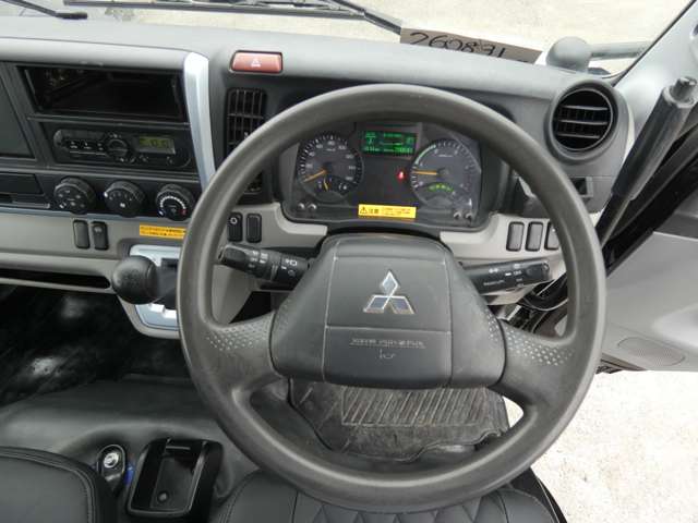 Mitsubishi Fuso Canter 13