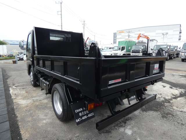 Mitsubishi Fuso Canter 9
