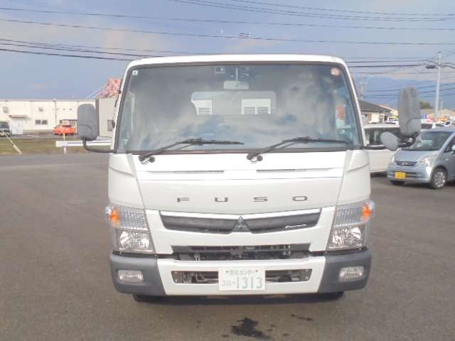 Mitsubishi Fuso Canter 11