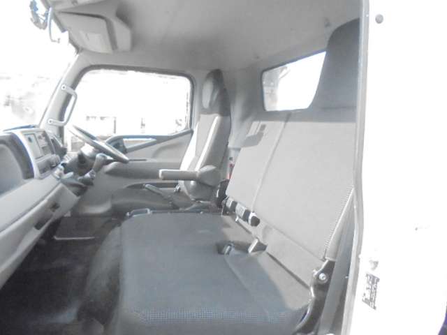 Mitsubishi Fuso Canter 7