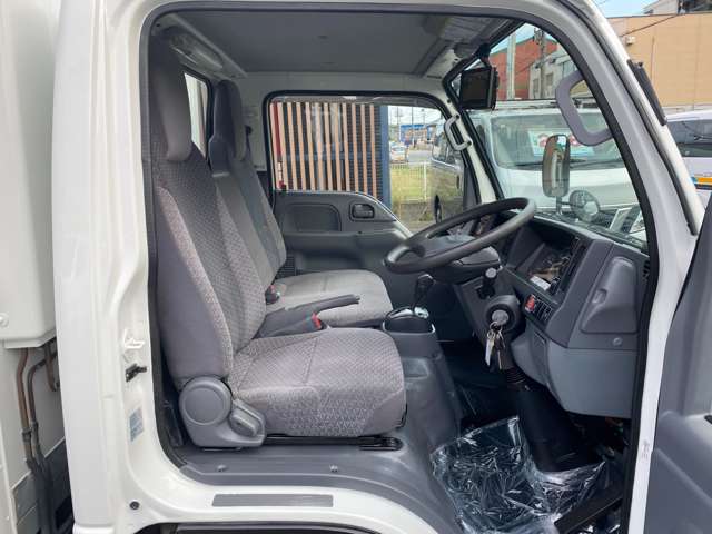 Isuzu Elf 11