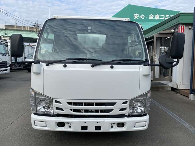 Isuzu Elf 2