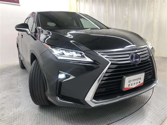 Lexus RX 9