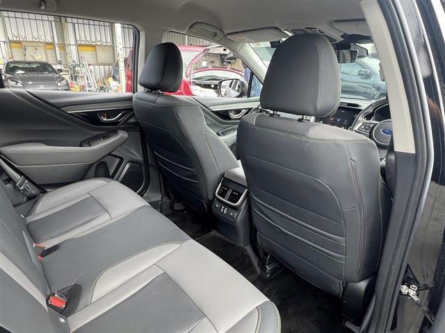 Subaru Legacy Outback 9
