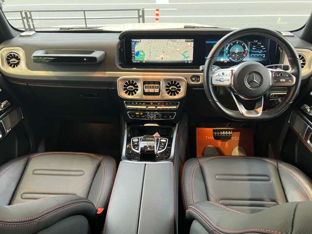 Mercedes-Benz G-Class 12