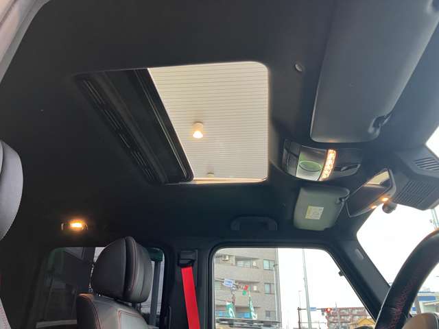 Mercedes-Benz G-Class 4