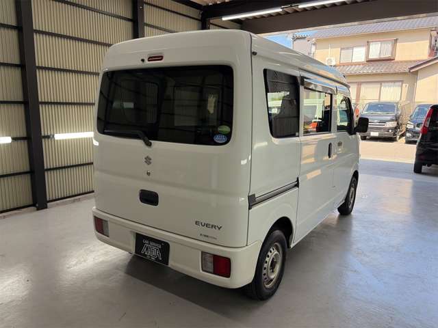 Suzuki Every 12