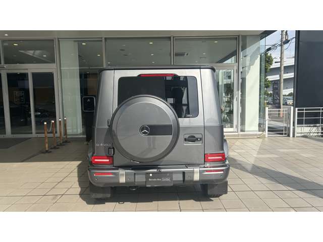 Mercedes-Benz G-Class 9