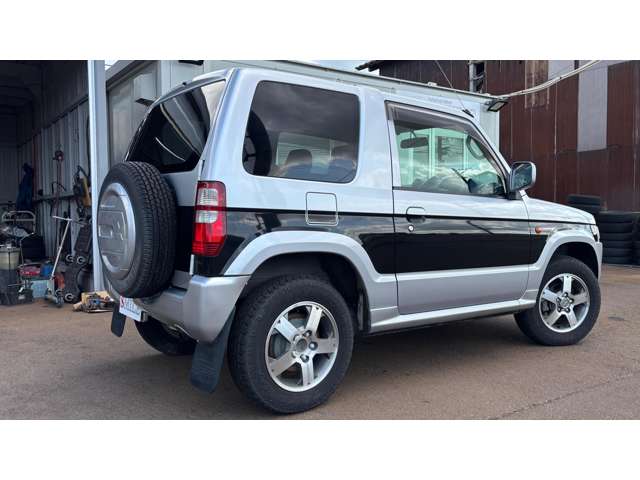 Mitsubishi Pajero Mini 6