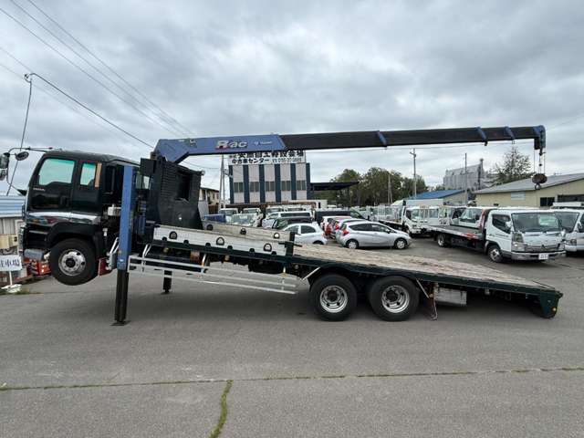 Isuzu Giga 7