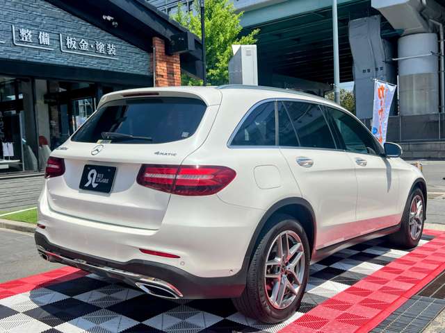 Mercedes-Benz GLC 8