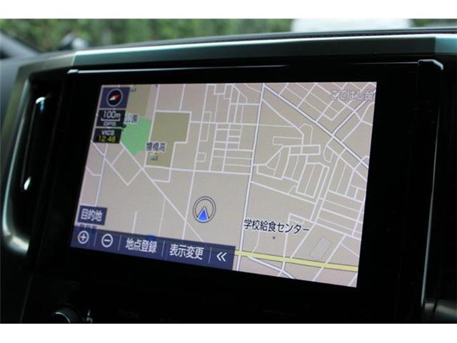 Toyota Alphard 3