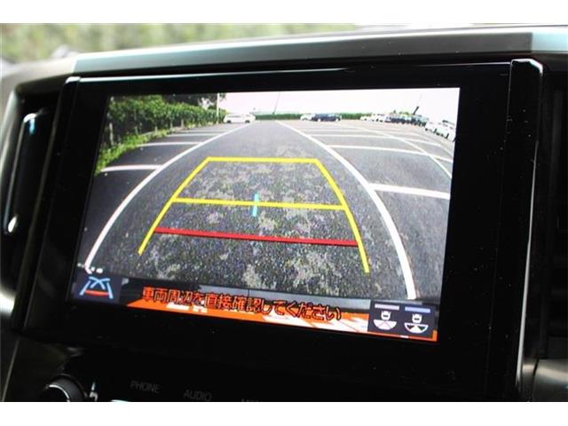 Toyota Alphard 4