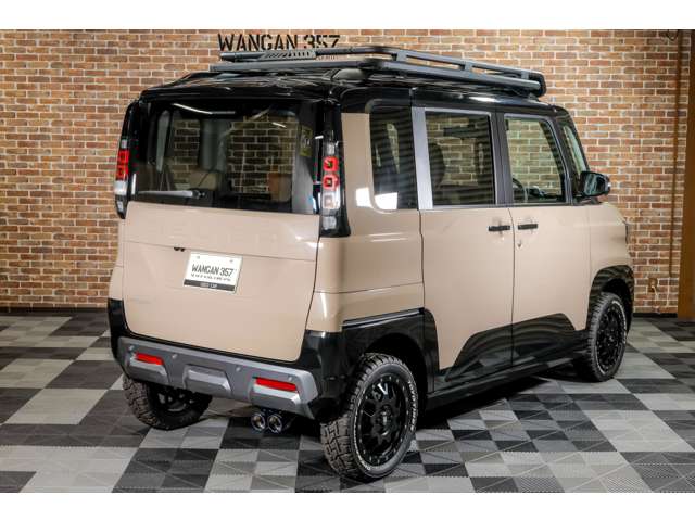Mitsubishi Delica Mini 7
